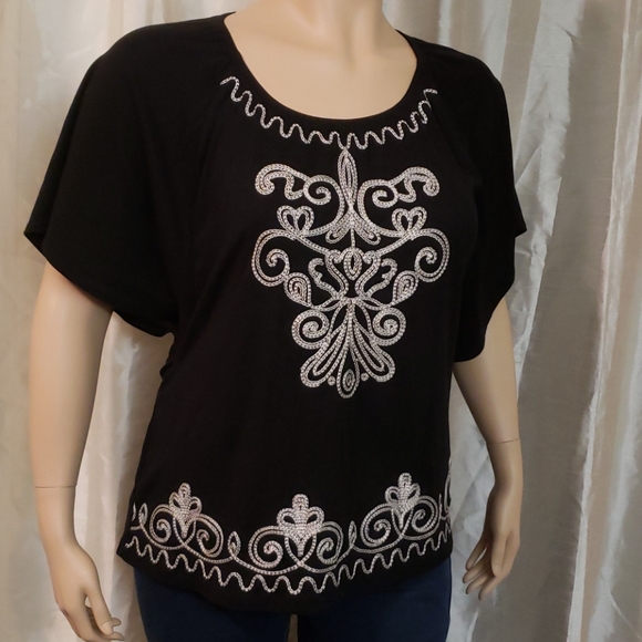 Black plus size embroidered summer top - Picture 1 of 6